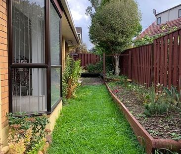 BBI & Mcleans Zone, sea viewing! - Photo 4