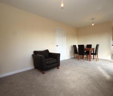 2 bedroom flat to rent - Photo 6