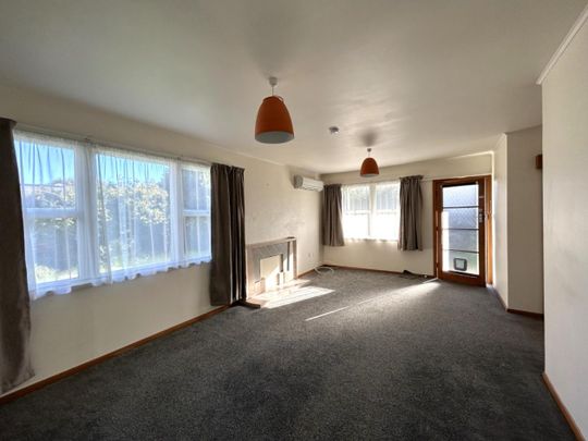 Tidy two bedroom home close to town - Photo 1