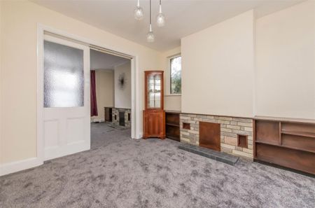 3 bed House To Let - Photo 2