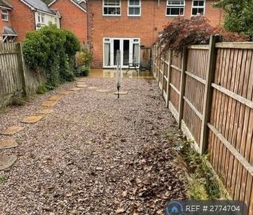 2 bedroom end of terrace house to rent - Photo 5