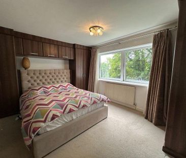 3 bedroom flat to rent - Photo 5