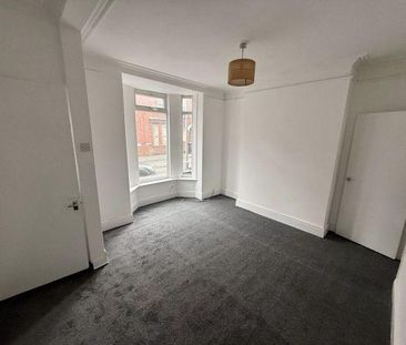 4 bedroom terraced house to rent - Photo 1