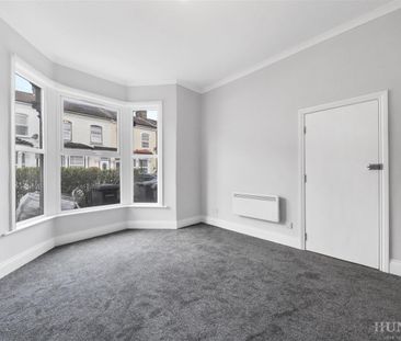 1 bedroom Flat To Let - Photo 6