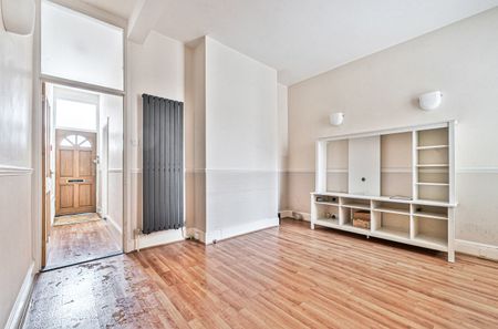 3 bedroom terraced house to rent - Photo 2