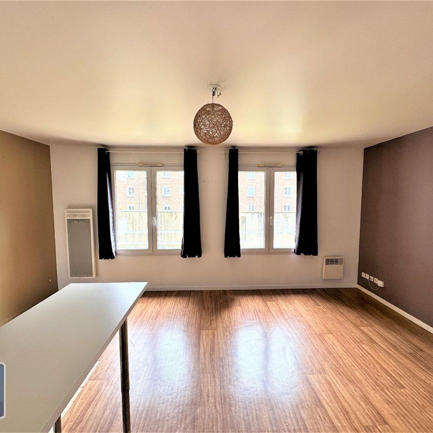 Location Appartement 1 pièce 33m² LILLE 59000 - Photo 1