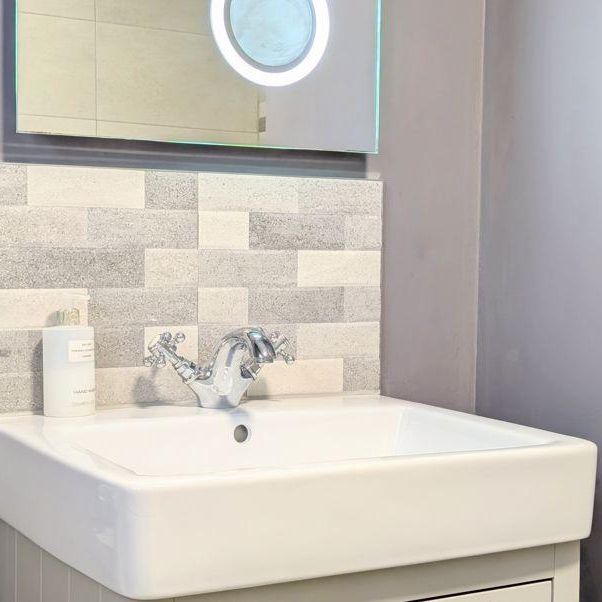 3 bedroom property to rent - Photo 1