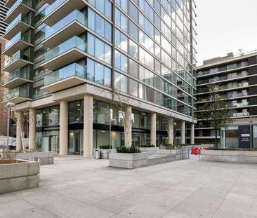 Landmark West Tower, E14 - Photo 1