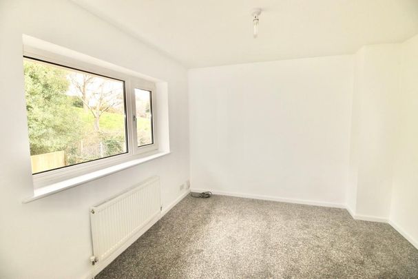 3 bedroom end of terrace house to rent - Photo 1