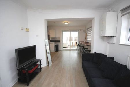 STUDENT 6 Bed House – Surbiton (Park Road, KT5) - Photo 2