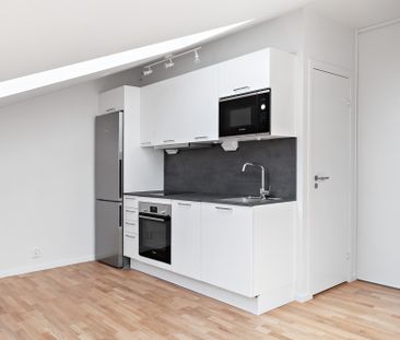 Roslins Väg 20 A - Foto 1