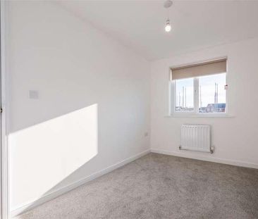 Acklam Gardens, Middlesbrough, TS5 - Photo 5