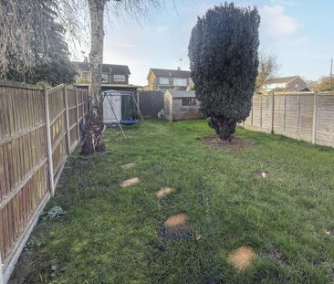 3 bedroom semi-detached house to rent - Photo 3