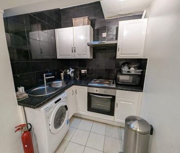 1 bedroom flat to rent - Photo 6