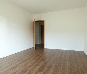 1 Monat Kaltmietfrei! Im DG im Zentrum von Chemnitz mit Balkon und Stellplatz! - Photo 2