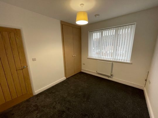Manor Way, Neath, SA11 - Photo 1