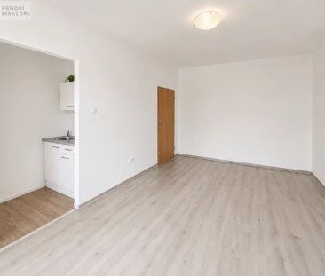 Dlouhodobý pronájem bytu 1+kk v Ostravě-Porubě - Фото 3