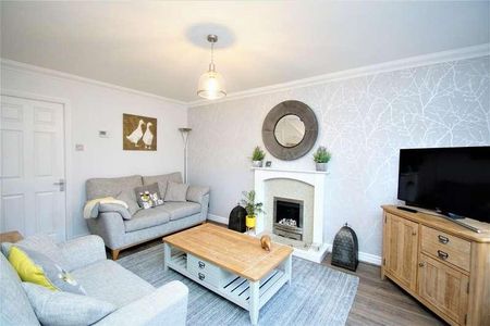 Longfield Drive, Halton, Leeds, LS15 - Photo 5