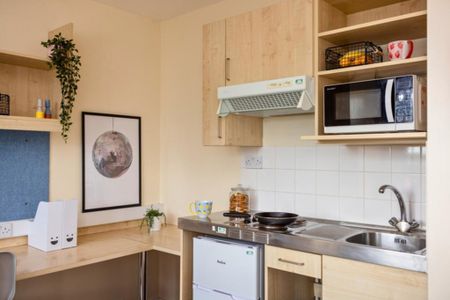 Studio to rent - Photo 2