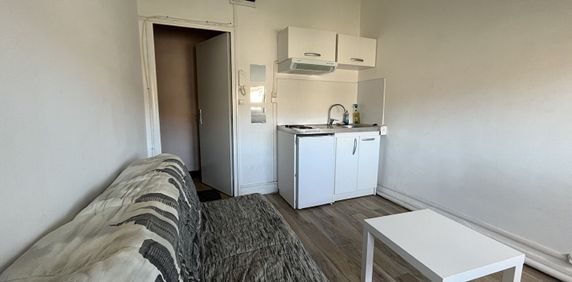 Location Appartement 1 pièce 10m² - Photo 2