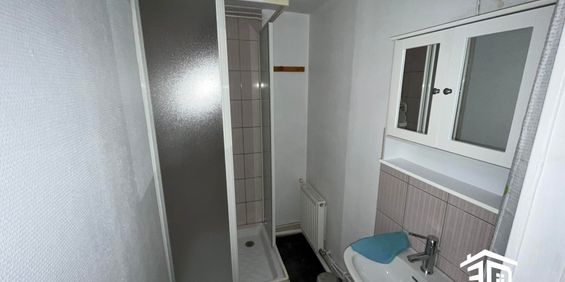Location Appartement 2 pièces 28m² AVESNES SUR HELPE 59440 - Photo 3