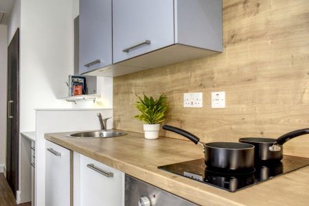 Studio to rent - Photo 4