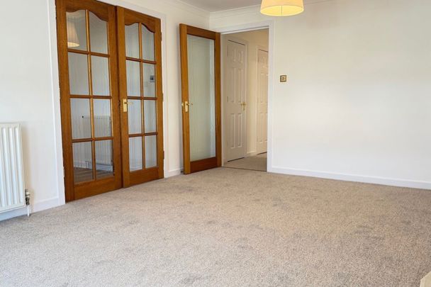 2 Bed Flat - Photo 1