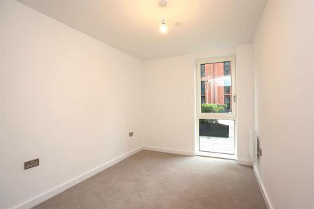 The Railings, Middlewood Locks - Photo 4