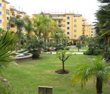 Middle Floor Apartment in San Pedro de Alcántara - Photo 2