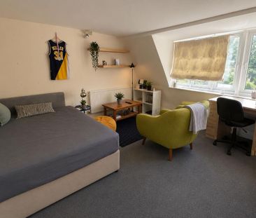 2 bedroom semi-detached house to rent - Photo 4