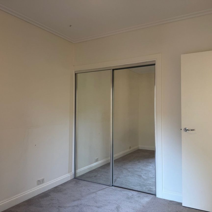 3/2 Carlton Street, Carlton VIC 3053 - Photo 1