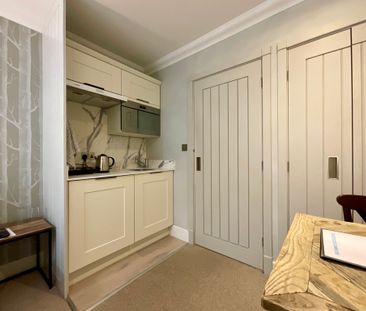 1 bedroom Apartment to let - Photo 3