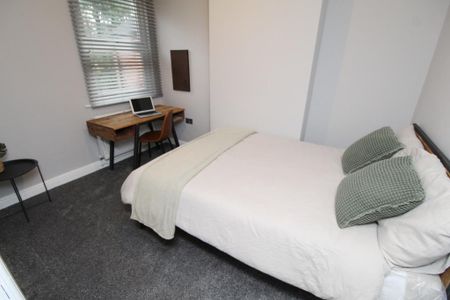 2 bedroom terraced house to rent - Photo 3