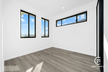 Newly Built Family Home for Lease in Werrington - Photo 4