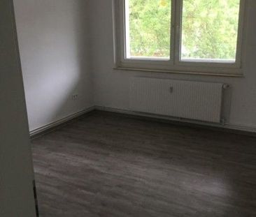 Gemütliche 2,5 Zimmerwohnung mit Balkon zu vermieten - Photo 1