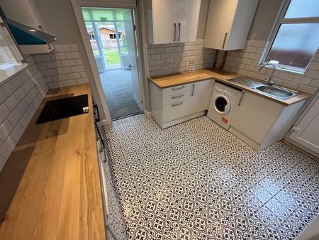Room in a Shared House, Alexandra Ave, LU3 - Photo 4