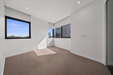 Resort-Style Living in the Heart of Parramatta - Photo 3