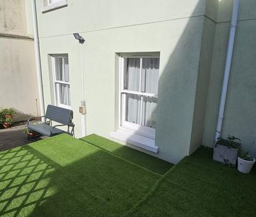 2 bedroom flat to rent - Photo 6