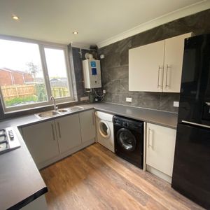 3 bed terraced house to rent in Hedgehope Road, Newcastle upon Tyne, NE5 - Photo 2