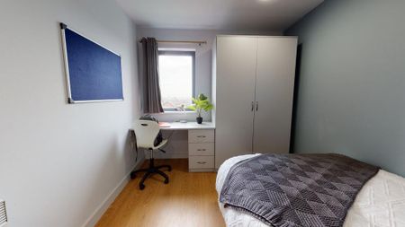 1 bedroom in a house share to rent - Photo 3