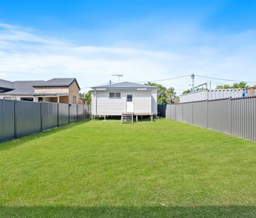 Charming Renovated Home - Photo 3