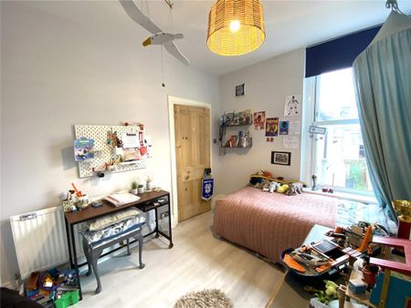 3 bedroom terraced house to rent - Photo 5