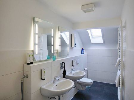 Moderne möblierte Wohnung im beliebten Stadtteil Rüttenscheid - Photo 3