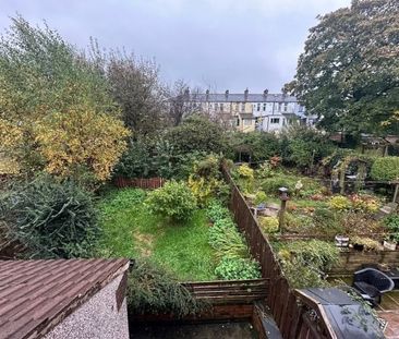 Airdrie Crescent, Burnley , BB11 - Photo 4