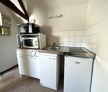 Location Appartement 1 pièce 12m² - Photo 1