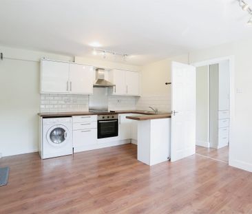 Firdale Road, Northwich - Photo 4