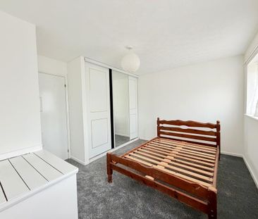 2 bedroom semi-detached house to rent - Photo 3
