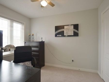 For Lease - 5619 Longboat Avenue, Mississauga, Ontario - Photo 2