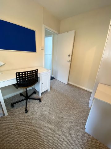 4 Bed Terraced House, Franklin Street, BN2 - Photo 4