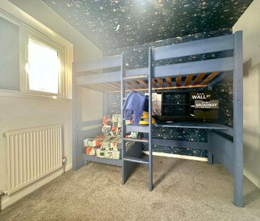 3 bedroom terraced house to rent - Photo 5